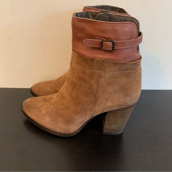 Seychelles Fascinate Suede Leather Buckle Booties - Picture 3 of 6
